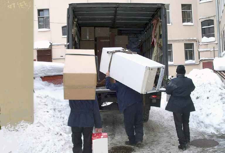 Перевозка автотранспортом бытовой техники, мебели, коробок  догрузом из Новосибирска в Симферополя