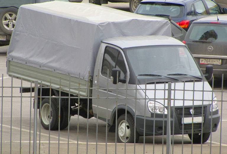 Заказать грузовое такси для перевозки коробки догрузом из Бердск в Москва