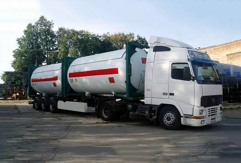 Аренда грузовой газели для перевозки буровой установки bauer mbg-24. из Ленск в Богучаны